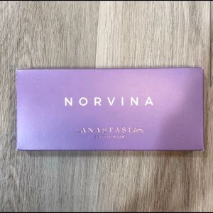 SALE‼️NWT ANASTASIA ‘NORVINA’ PALETTE